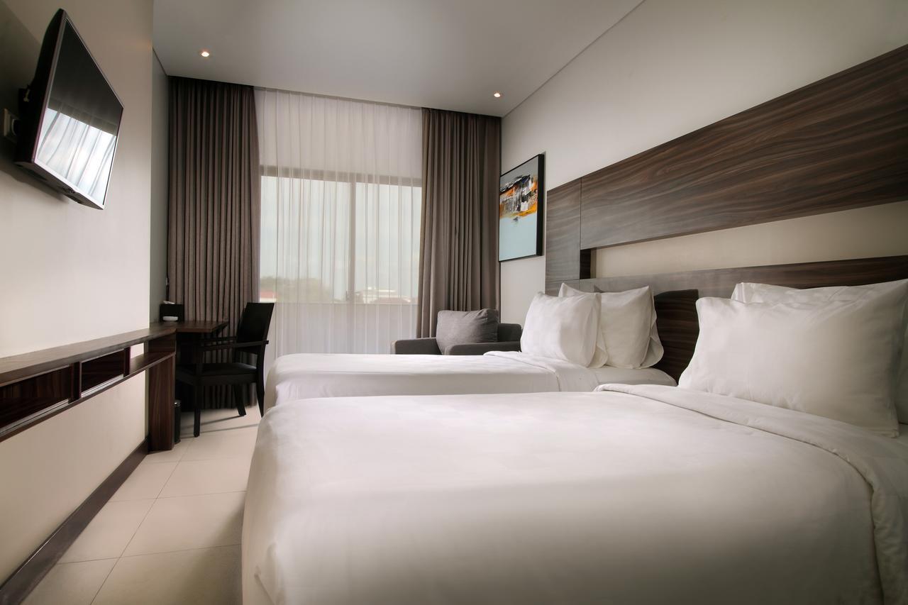Helios Hotel Bone Watampone Экстерьер фото