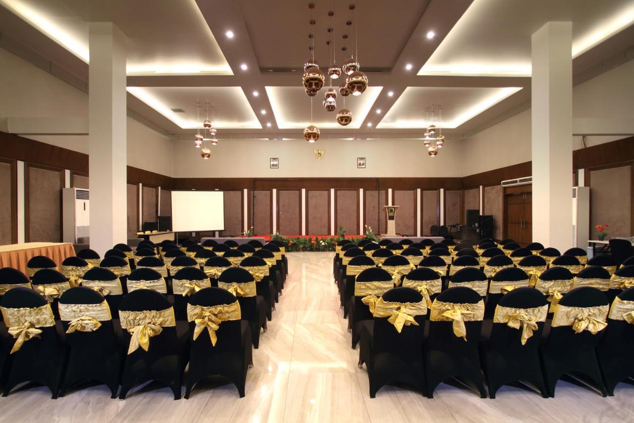 Helios Hotel Bone Watampone Экстерьер фото
