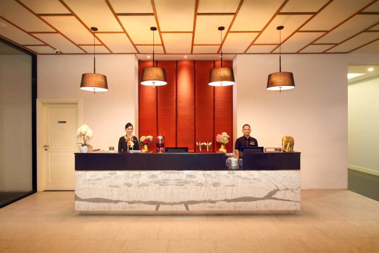 Helios Hotel Bone Watampone Экстерьер фото